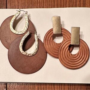Carved Wood Hoop Earrings Set